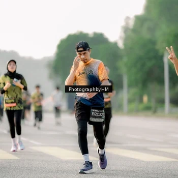 Runner Photo 6684090