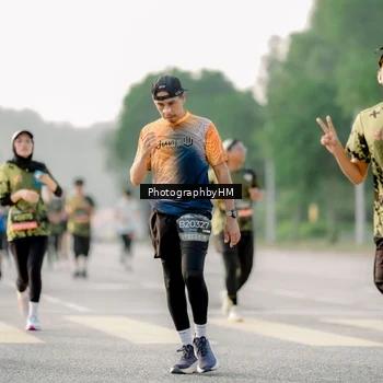 Runner Photo 6684093