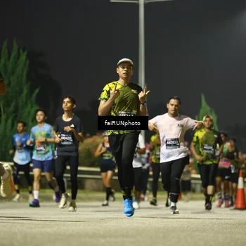 Runner Photo 6684101