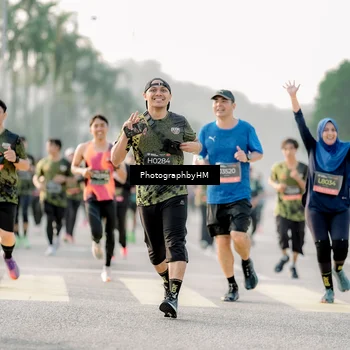 Runner Photo 6684123