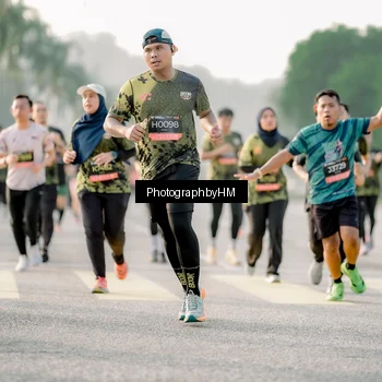 Runner Photo 6684187