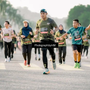 Runner Photo 6684193