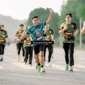 Runner Photo 6684200