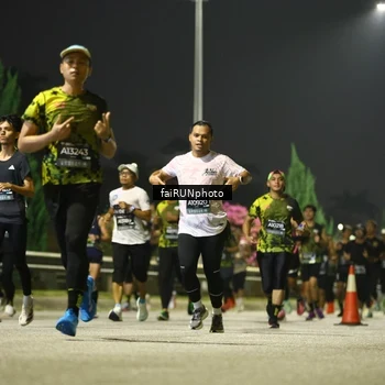 Runner Photo 6684205