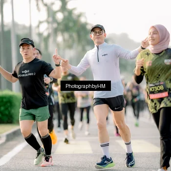 Runner Photo 6684306