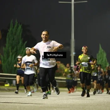 Runner Photo 6684329