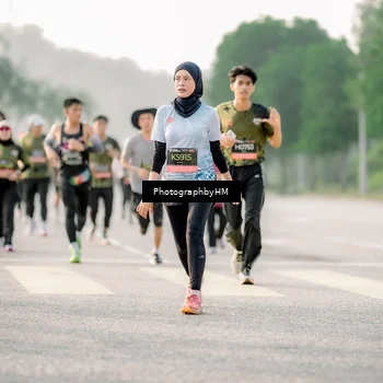 Runner Photo 6684345