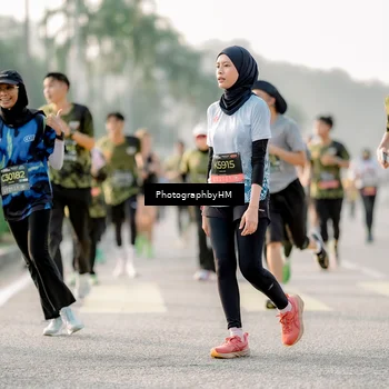 Runner Photo 6684372