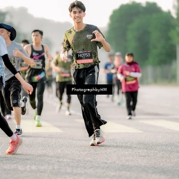 Runner Photo 6684375