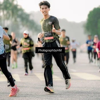 Runner Photo 6684385
