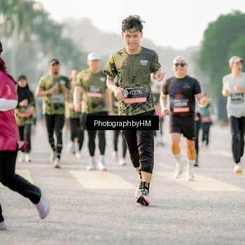Runner Photo 6684438