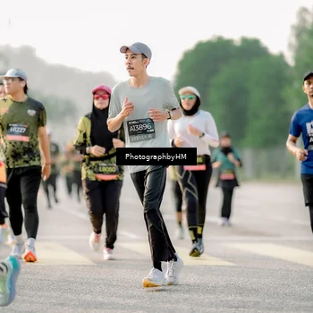 Runner Photo 6684473