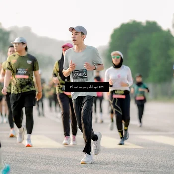 Runner Photo 6684476