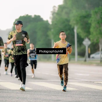 Runner Photo 6684563