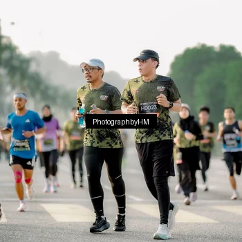 Runner Photo 6684571