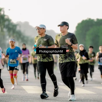 Runner Photo 6684575