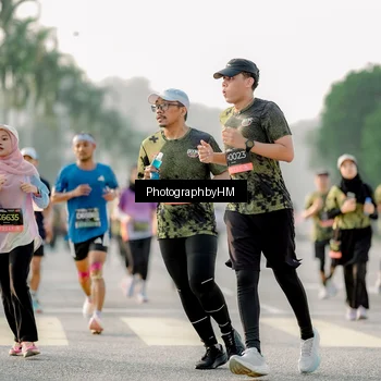 Runner Photo 6684576