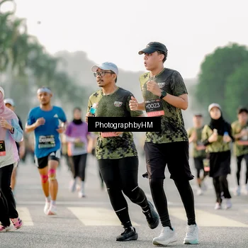 Runner Photo 6684577