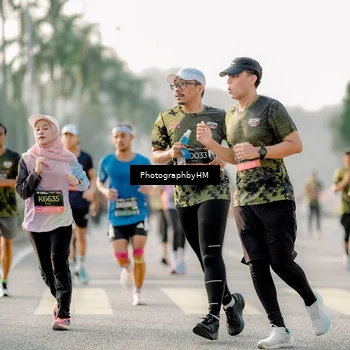 Runner Photo 6684579