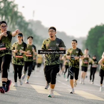 Runner Photo 6684672