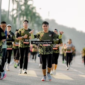 Runner Photo 6684855