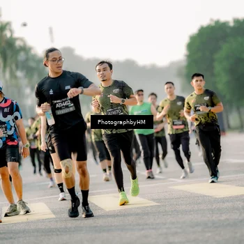 Runner Photo 6685498