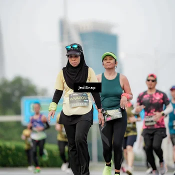 Runner Photo 6686191