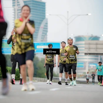 Runner Photo 6686256