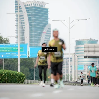Runner Photo 6686377