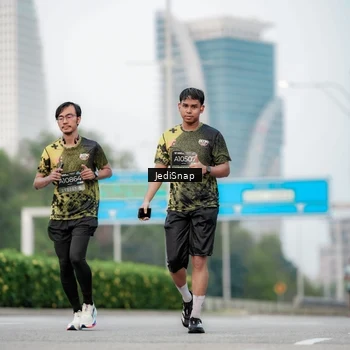 Runner Photo 6686395