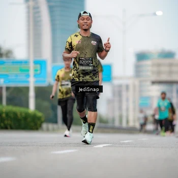 Runner Photo 6686412