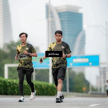 Runner Photo 6686432