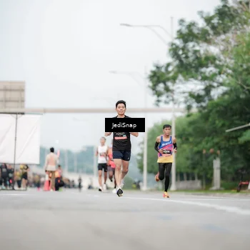 Runner Photo 6686460