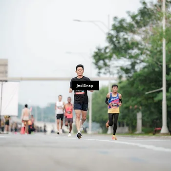 Runner Photo 6686473