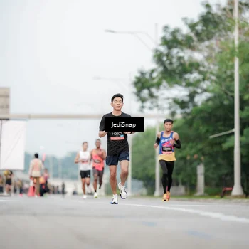 Runner Photo 6686485
