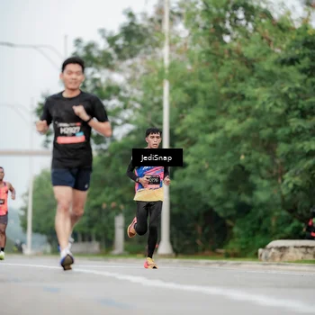 Runner Photo 6686526