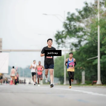 Runner Photo 6686582