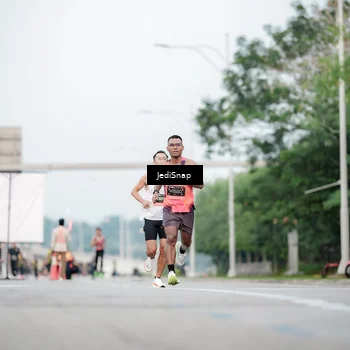 Runner Photo 6686651