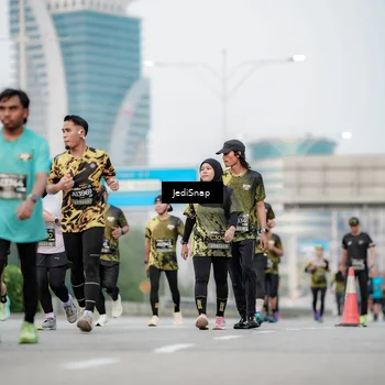 Runner Photo 6686725