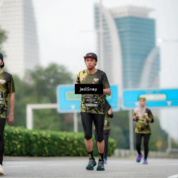 Runner Photo 6686788