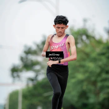 Runner Photo 6686794