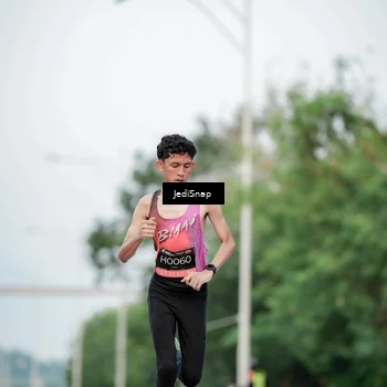 Runner Photo 6686796