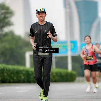 Runner Photo 6686838
