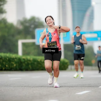 Runner Photo 6686849