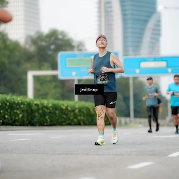 Runner Photo 6686852