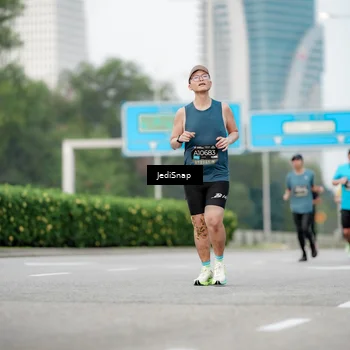 Runner Photo 6686855