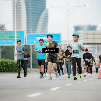 Runner Photo 6686871