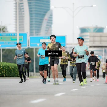 Runner Photo 6686886