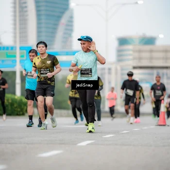 Runner Photo 6686912