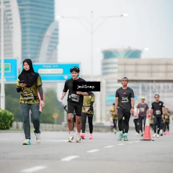 Runner Photo 6686991